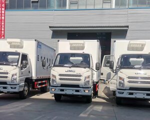 專用汽車銷售指南 舞臺(tái)車、廣告車、清障車與瀝青灑布車價(jià)格解析與市場(chǎng)概覽